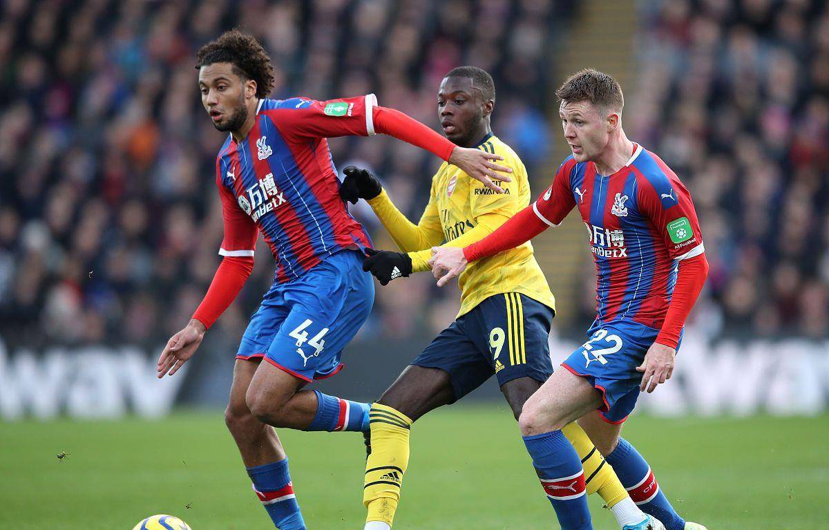 莱斯特城客场取胜克莱斯特城，保住联赛领先地位的简单介绍